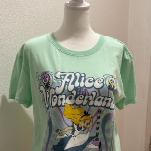Disney t shirt - Picture 9 of 10